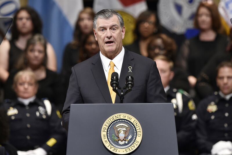 galleries/2016/07/12/a-tearful-day-in-dallas-photos/160712-dallas-funeral7_egj7hd