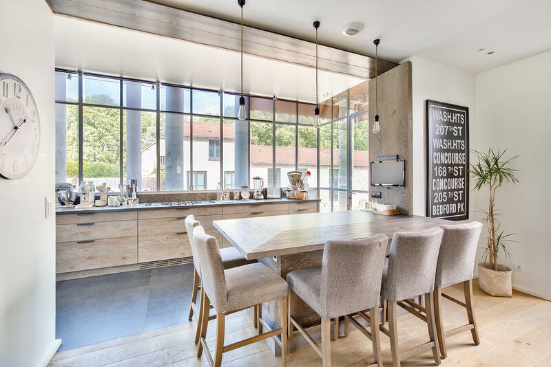 180204-mcnearney-omg-i-want-this-house-france-8_sufwtw