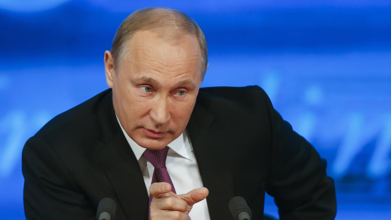 articles/2014/12/18/after-his-disastrous-annual-press-conference-putin-needs-a-hug/141218-nemtsova-putin-tease_ttotmr