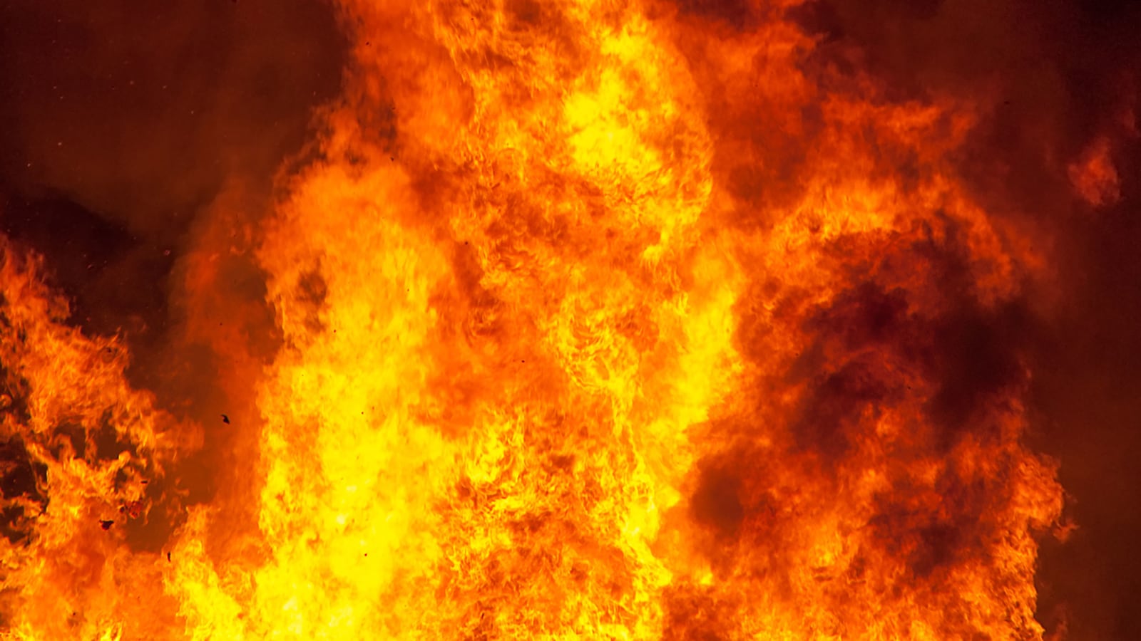 articles/2017/01/08/isis-has-a-new-weapon-fire/170108-daly-isis-magazine-fire-tease_dwzwux