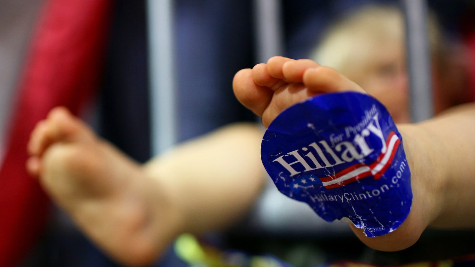 articles/2014/04/21/stop-the-baby-clinton-madness/140420-greenfeild-clinton-bb-tease_ocupze