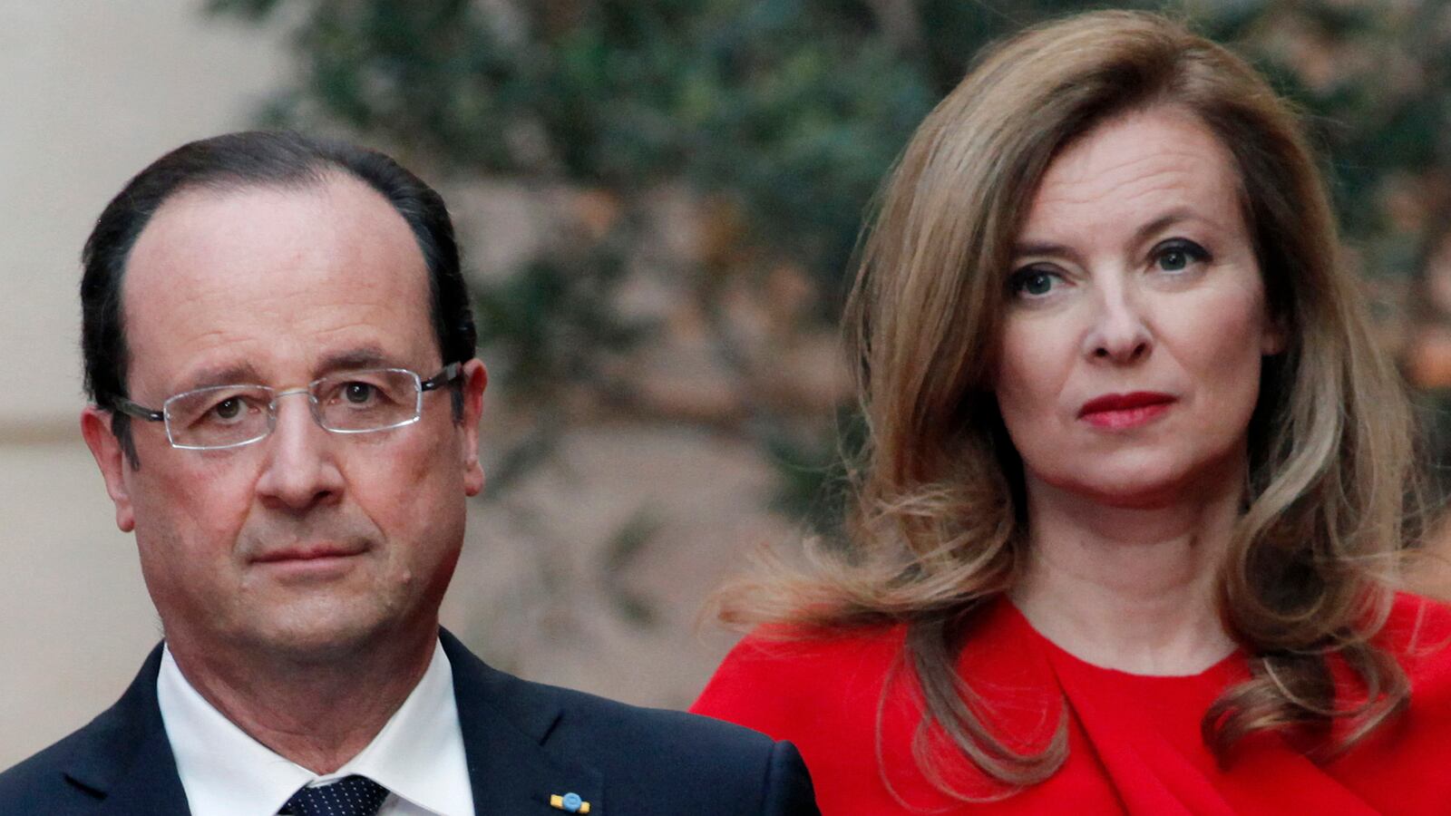 cheats/2014/01/16/doctors-ban-hollande-from-visiting/140116-trierweiler-hospital-cheat_fxjtz4