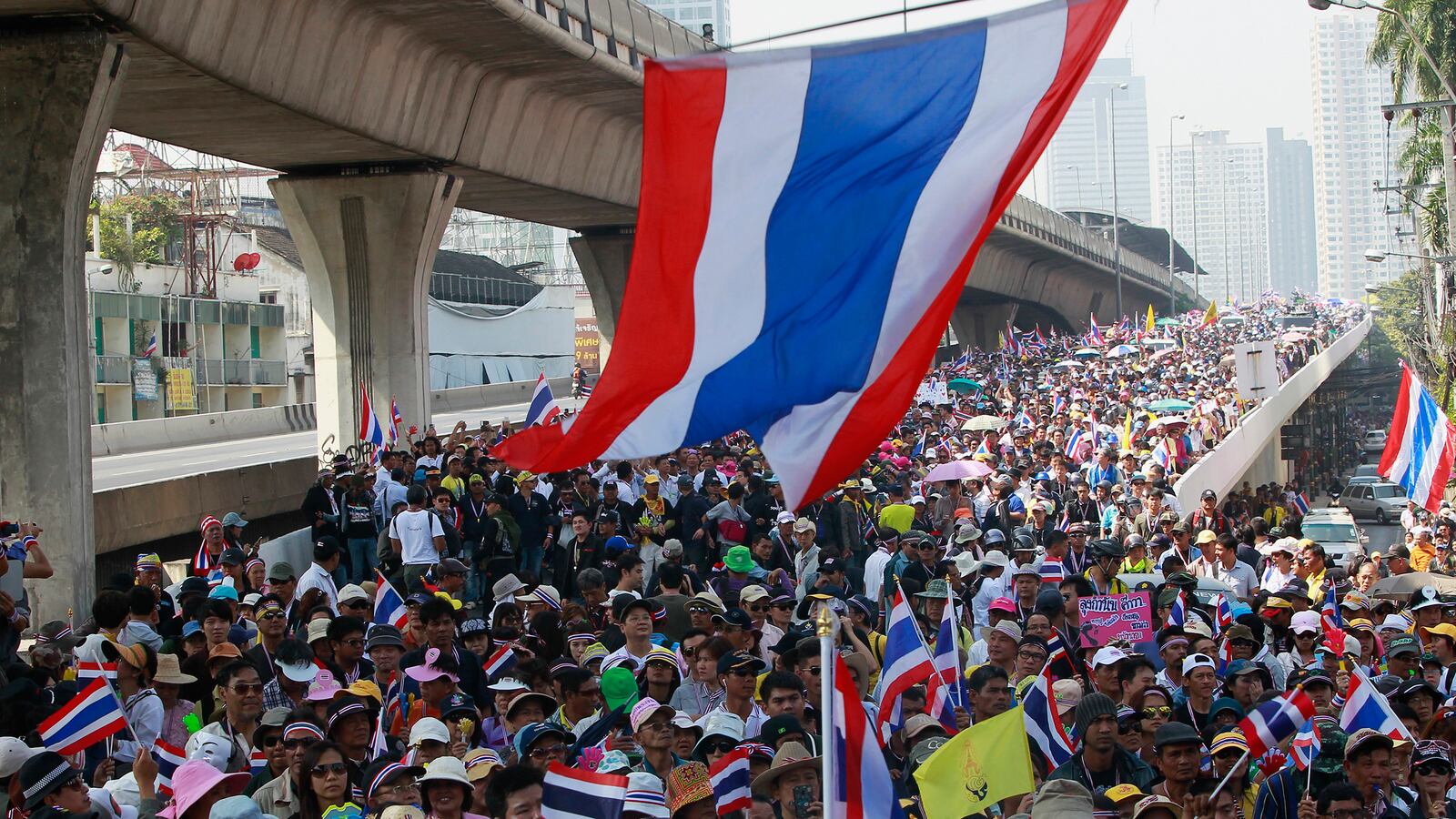 cheats/2013/12/22/thousands-protest-in-bangkok/131222-thailand-protest-cheat_dqrr5t