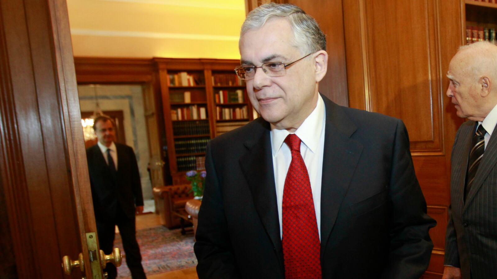 170525-cheat-greece-John-Kolesidis_rt518k