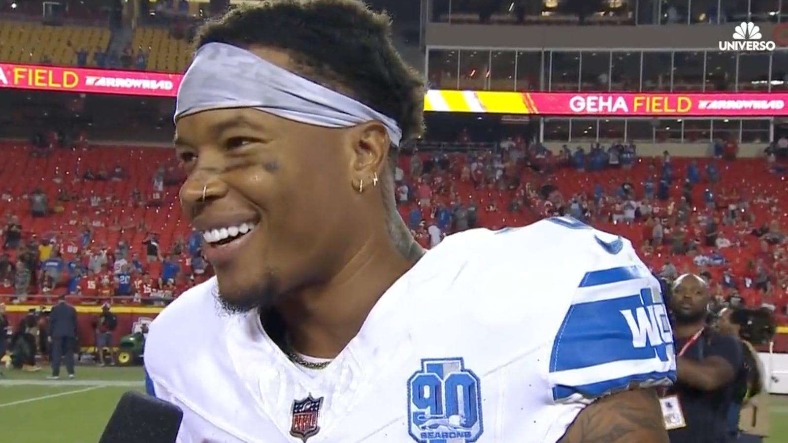 Marvin Jones smiles during an interview in Spanish on national TV.
