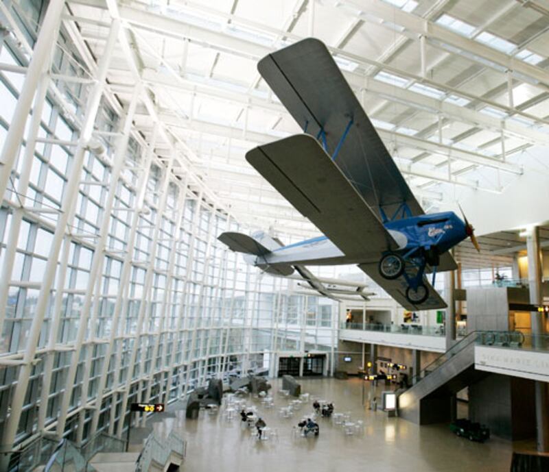 galleries/2009/11/19/america-s-airports-ranked-from-first-to-worst/airports---6-seattle-tacoma-international-airport_dwjcg9