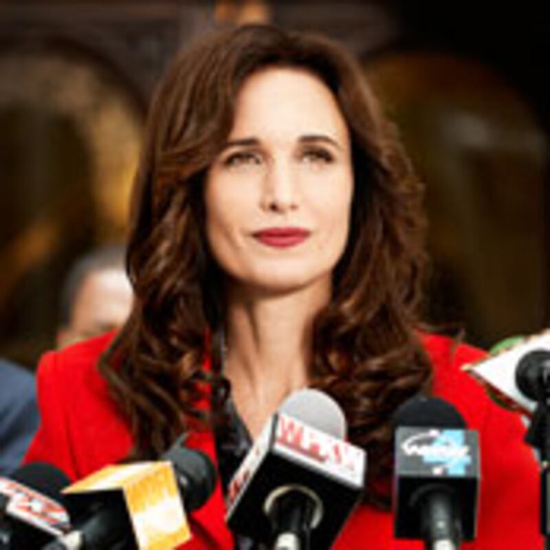 articles/2010/04/08/patricia-cornwells-movie-debut/spindel-patricia-cornwell_93212_oxusys