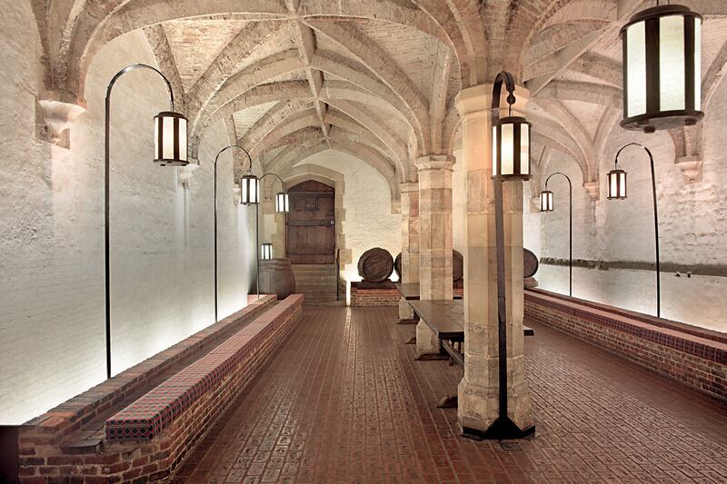 galleries/2014/10/29/the-secret-wonders-of-unseen-london-photos/141028-unseen-london-05_utbqrm