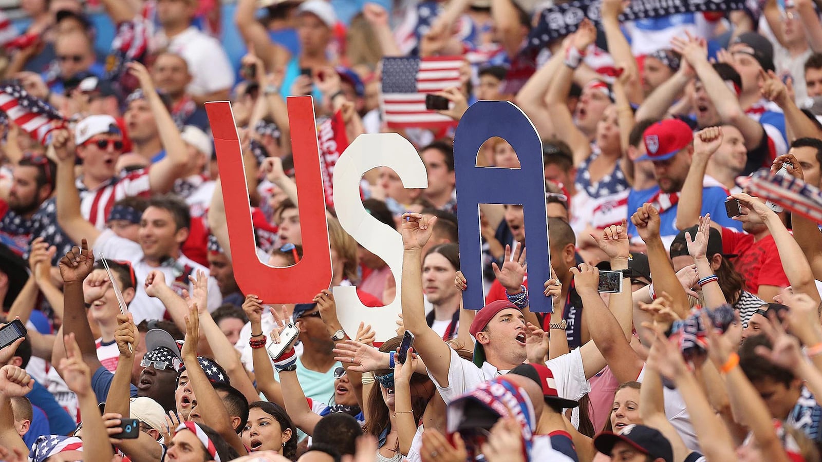 articles/2014/06/16/why-the-yanks-don-t-get-futbol/140614-hines-yanks-footbal-tease_zelb6j