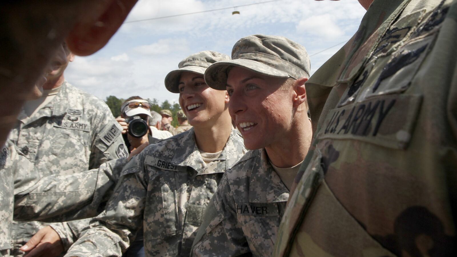 cheats/2015/12/03/pentagon-opens-all-combat-roles-to-women/151203-female-soldeirs-cheat_vmocgh