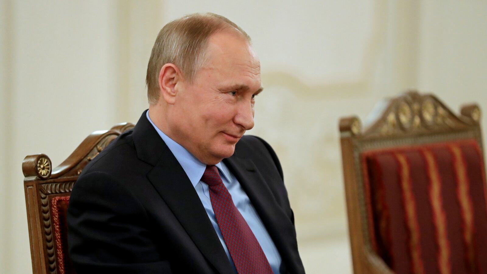 cheats/2016/12/04/putin-praises-trump-as-clever-businessman/161204-putin-trump-cheat_zopoga