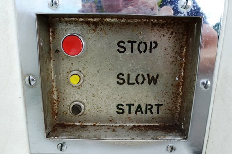 articles/2012/11/16/exclusive-queen-s-landrover-up-for-sale/queen-rover5_cw8rmq