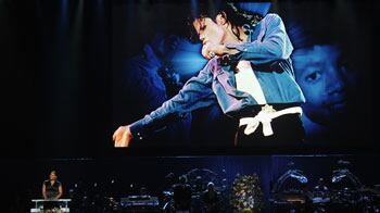 articles/2009/07/07/michael-jacksons-afterlife/masters-jackson-memorial_36347_m8mtjz