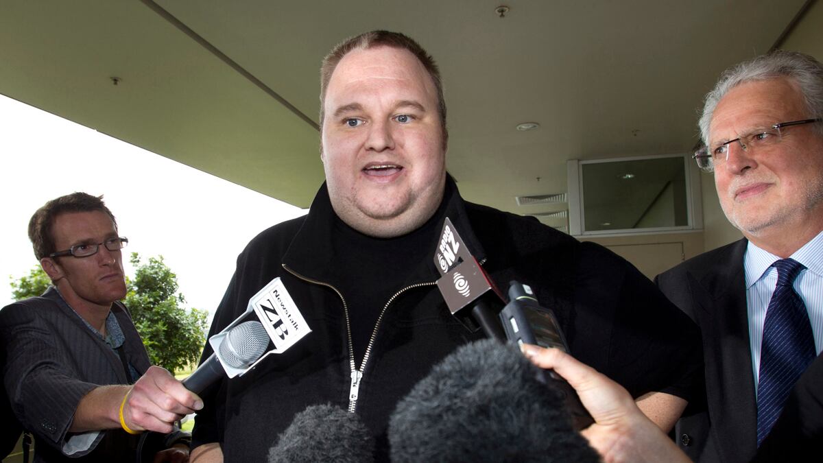 cheats/2012/04/13/megaupload-data-in-limbo/megaupload-fate-cs_msoawr