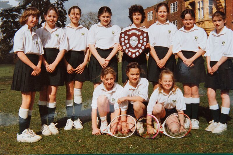 articles/2012/12/03/squeak-show-kate-middleton-s-school-sport-team-photos-emerge/kate-school_c0osax