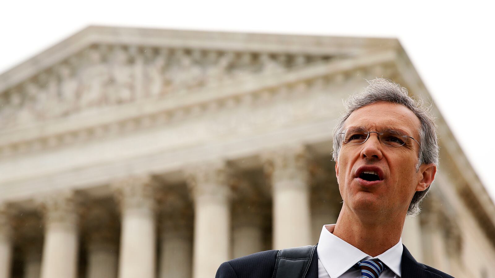 articles/2014/04/30/can-government-call-the-shots-on-cellphone-privacy/140430-us-supreme-court-cellphone-tease_zg7zd5