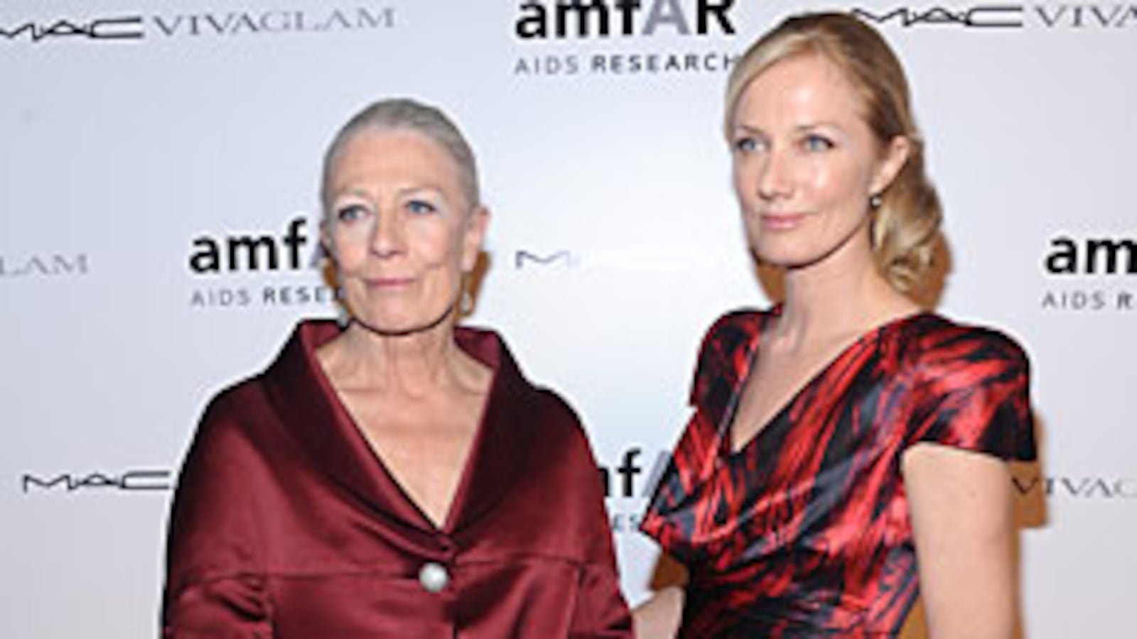 galleries/2010/02/11/natasha-s-amfar-benefit/natasha-amfar-benefit-9_odv3fp