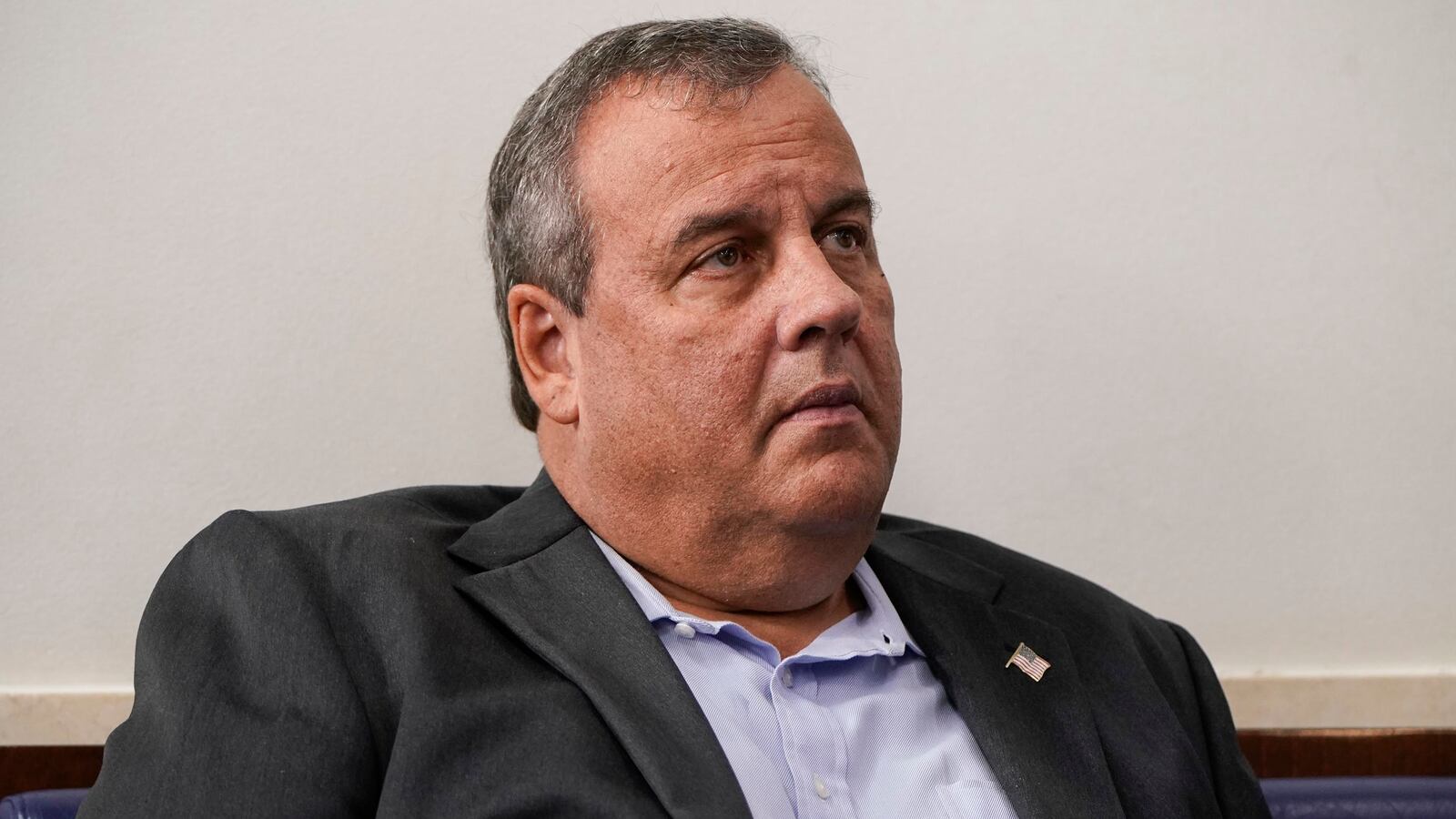 201012-christie-gate-tease_vnail5