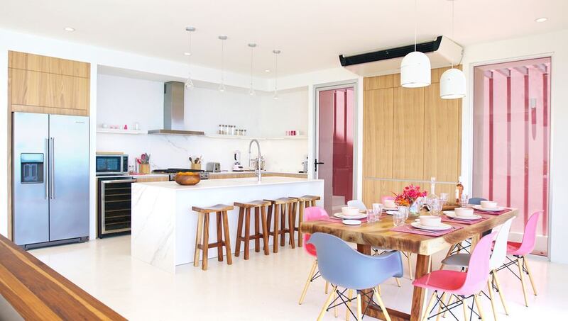 200214-mcnearney-omg-i-want-to-rent-this-house-03_zx5zsg