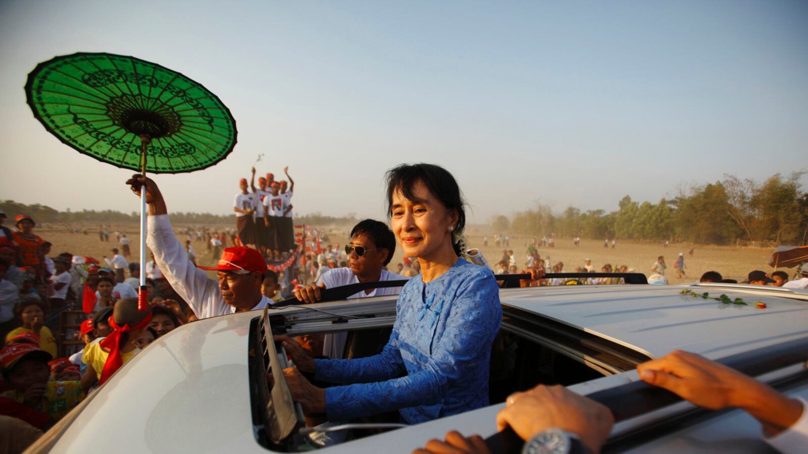 articles/2012/03/29/the-lady-and-the-peacock-peter-popham-s-biography-reveals-the-real-aung-san-suu-kyi/aung-san-suu-kyi-biography-popham_pelgzs