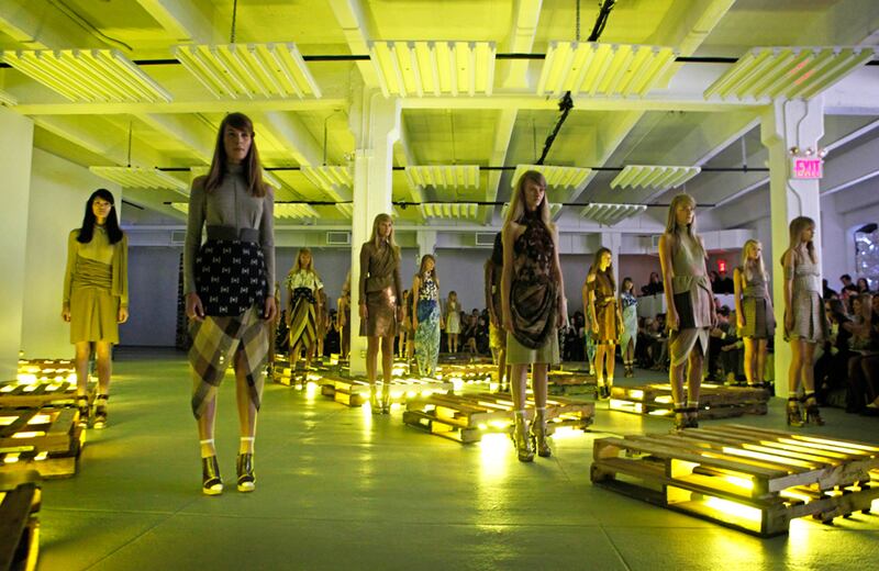 galleries/2010/09/14/fashion-week-wrap-day-6/fashion-wrap-day-6---rodarte-4_cbhjzu