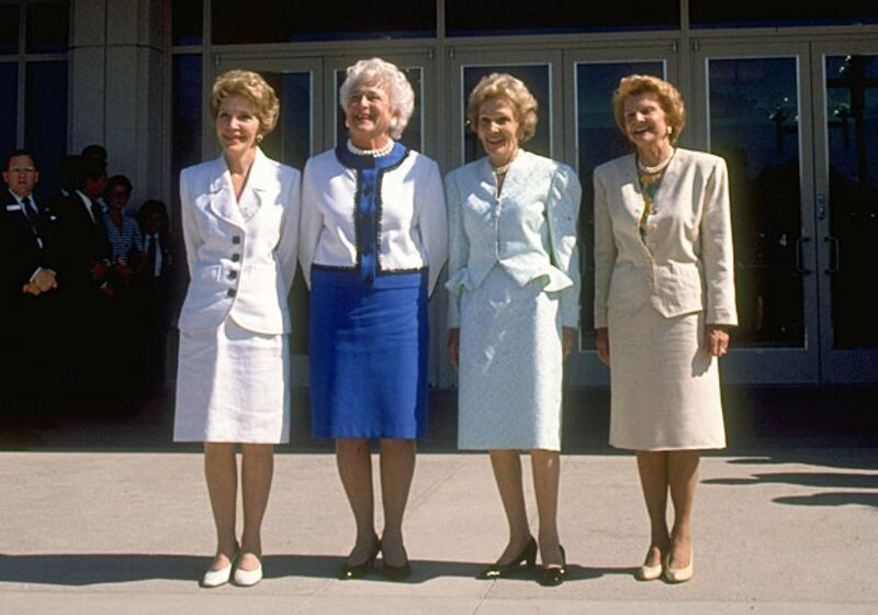 galleries/2009/06/03/the-ultimate-ladies-lunch/first-ladies-6_wftacz