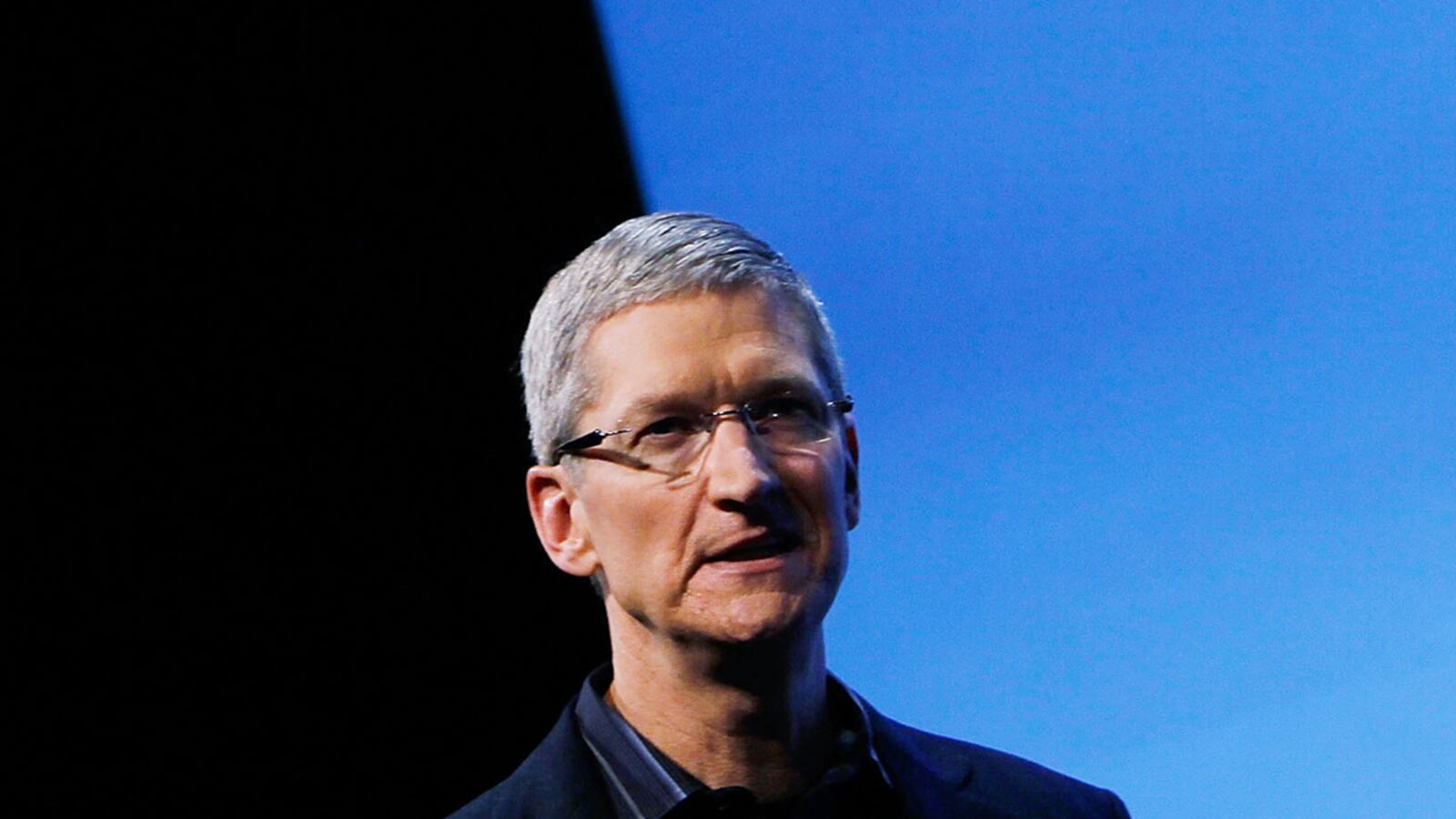 cheats/2011/11/02/tim-cook-makes-his-mark-on-apple/tim-cook-makes-mark-on-apple-cheat_ox5rwd