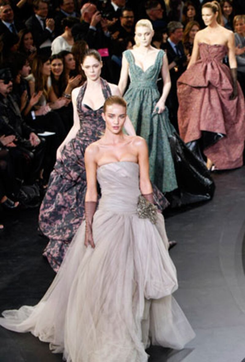 galleries/2010/03/11/paris-fashion-week/paris-fashion-week---vuitton_pztfsi