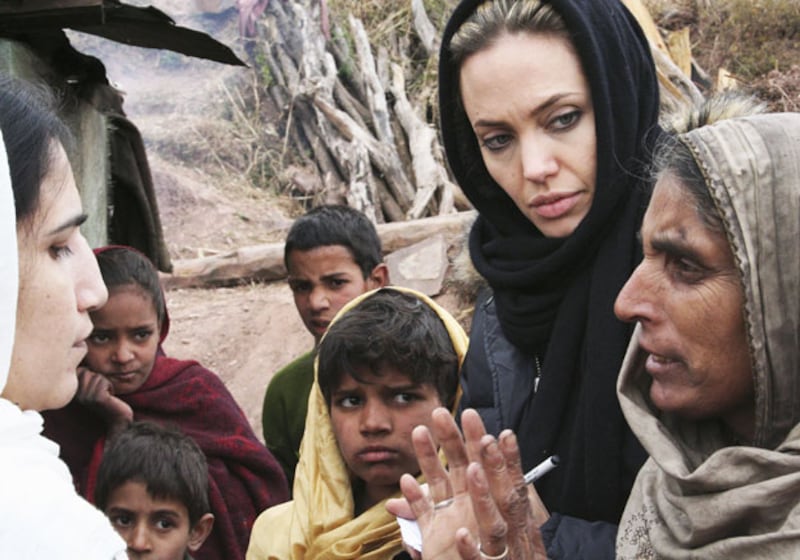 galleries/2010/07/21/angelina-jolie-through-the-years/angelina-jolie---8_epjhgy