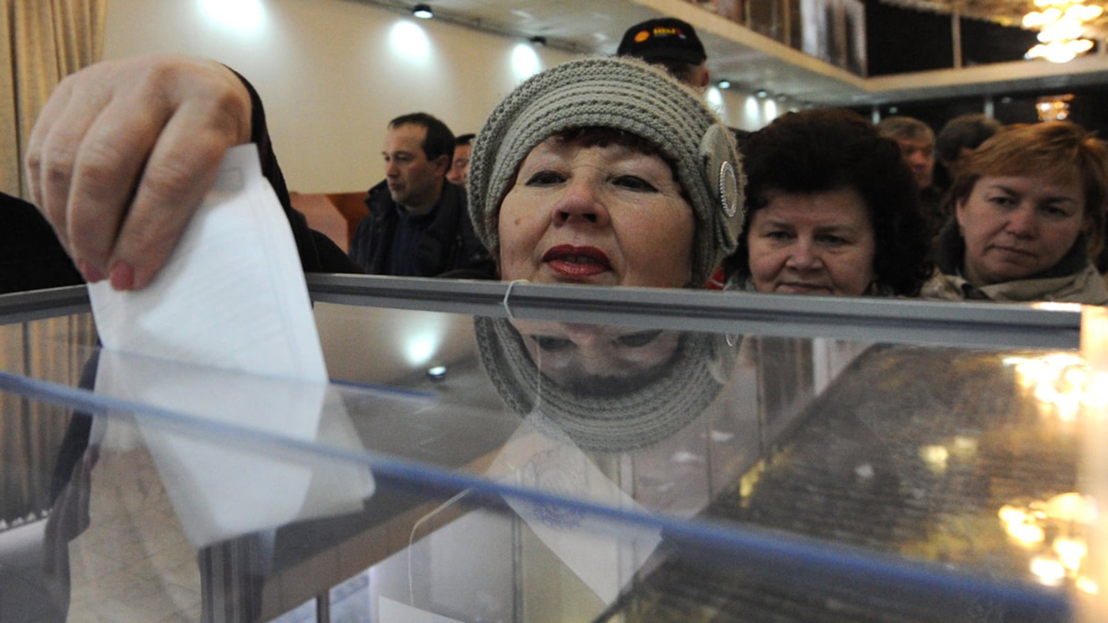 cheats/2012/03/04/russia-voters-allege-fraud/russia-voters-allege-fraud-cheat_ydiaea