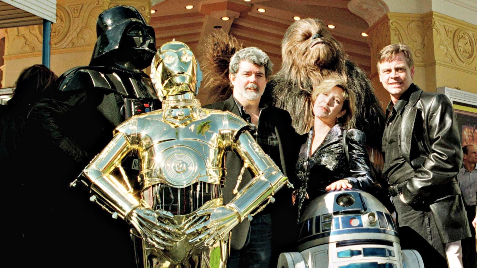 cheats/2016/12/27/carrie-fisher-s-star-wars-co-stars-react-to-her-death/161227-star-wars-cast-cheat_kqqwbp