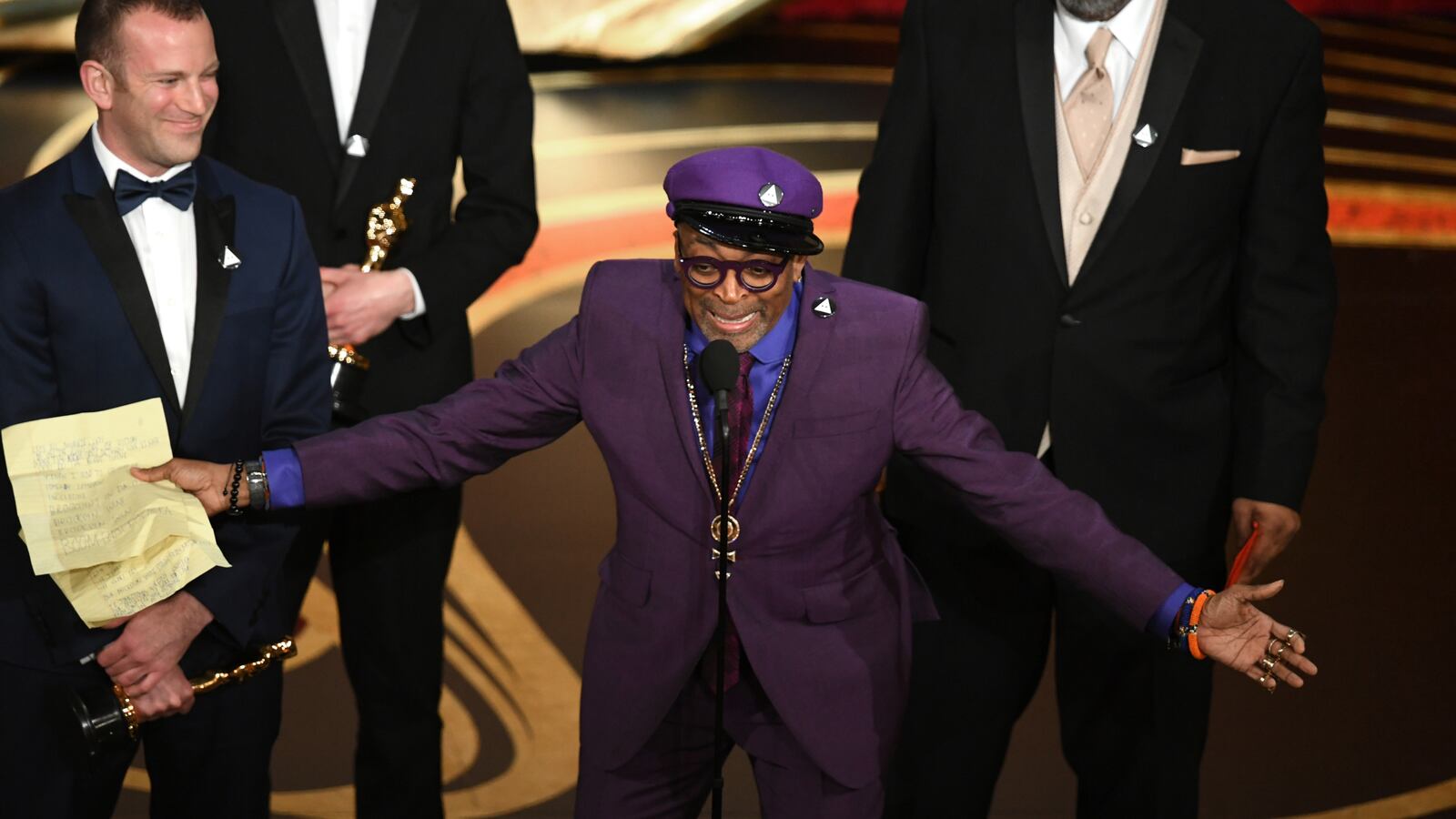 190225-spike-lee-oscars-cheat_ghjfgw