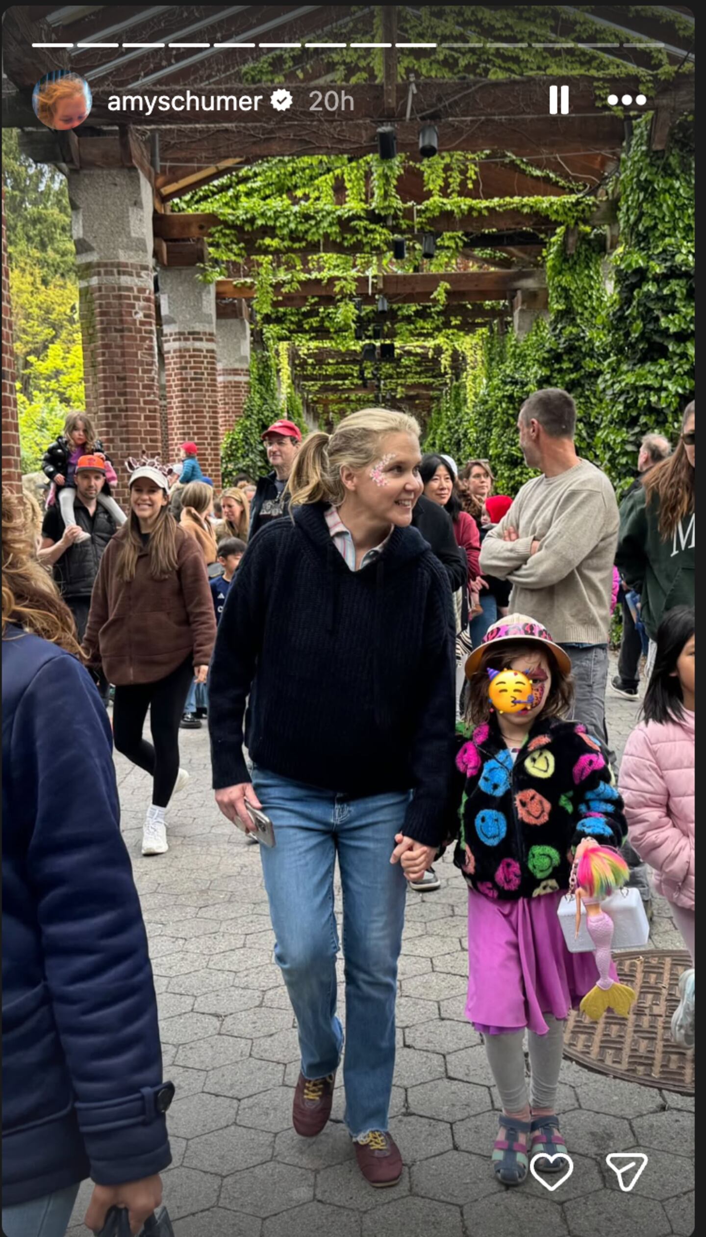 ‘Single Mom’ Amy Schumer Marks Major Post-Divorce Milestone