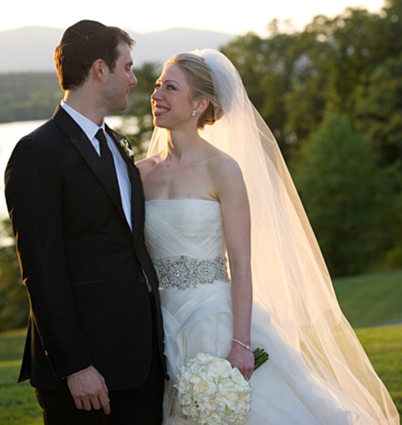 galleries/2010/12/20/the-year-in-fashion/year-in-fashion---chelsea-wedding_jl2hdu