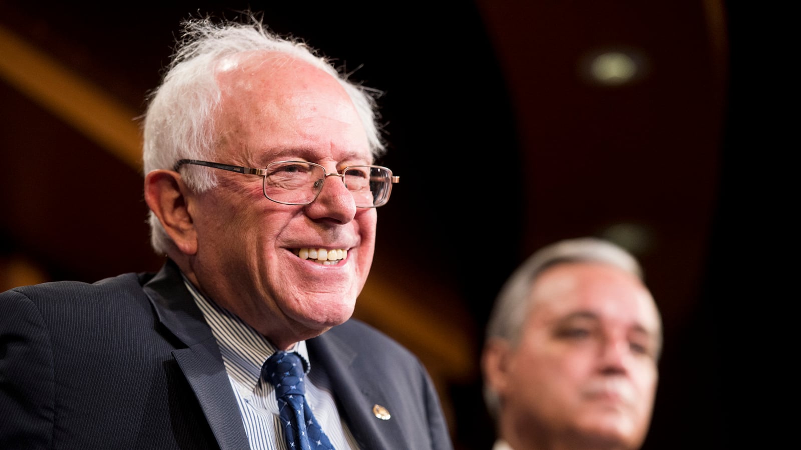 articles/2014/07/29/it-s-a-miracle-congress-compromises-on-va-reform-bill/140728-mak-va-tease_gcdlmo