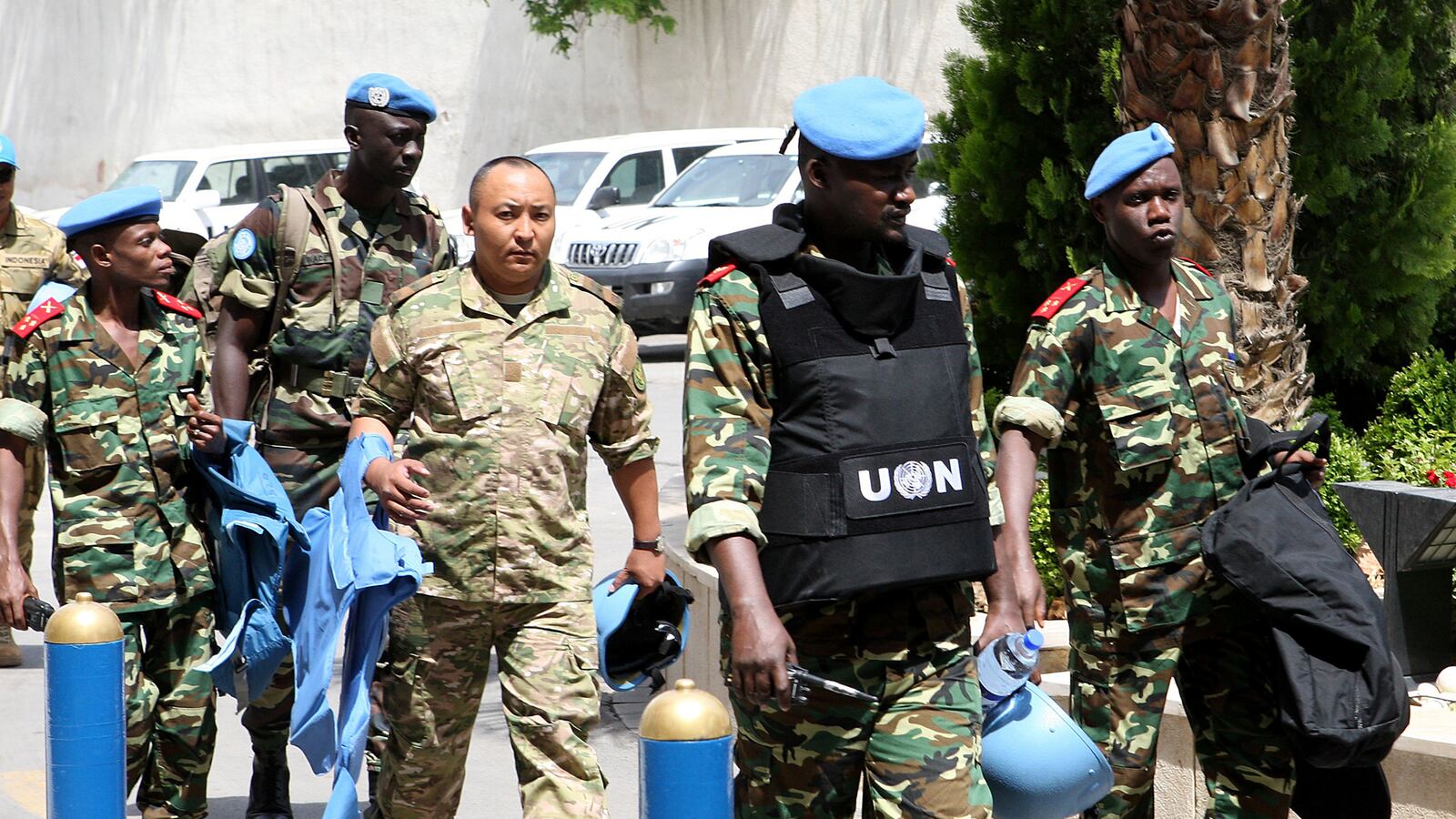 cheats/2012/05/19/bomber-strikes-syrian-compound/syria-bomb-un-monitors-cheat_moxdys