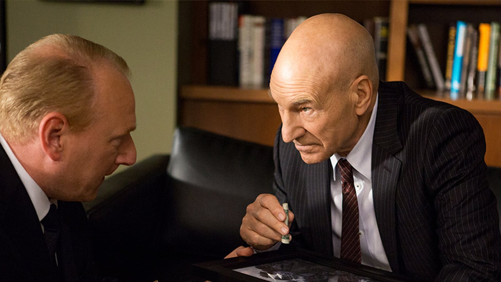 articles/2015/07/07/see-sir-patrick-stewart-snort-coke-and-go-wild-in-exclusive-clip-from-starz-s-blunt-talk/150705-stern-blunt-talk-tease_obnyz9