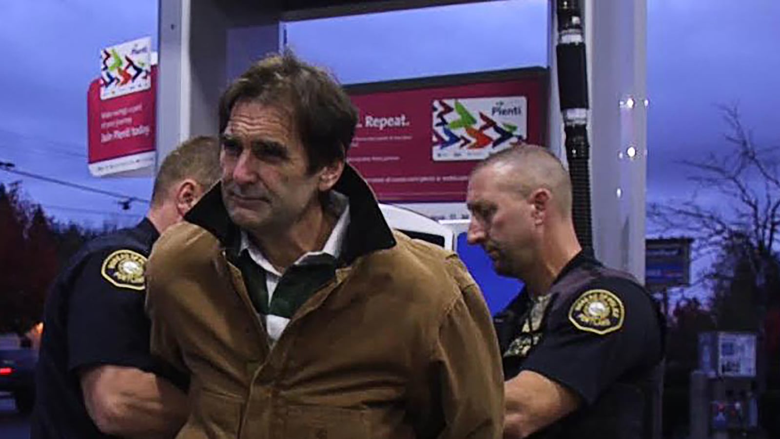 articles/2017/02/06/here-s-how-eco-activists-can-fight-trump/170206-hamilton-ken-ward-tease_slltgt