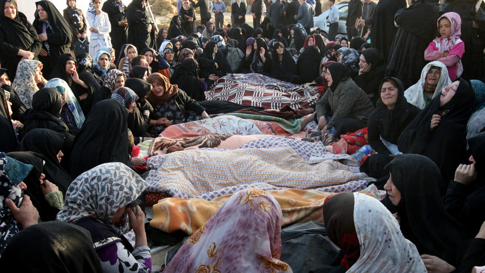 cheats/2012/08/12/iran-quake-s-toll-passes-250/iran-earthquake-death-toll-reaches-250-cheat_q36cfo