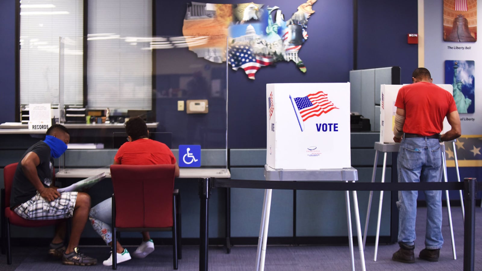 201104-Owens-Black-Voters-election-tease_n6pwt1