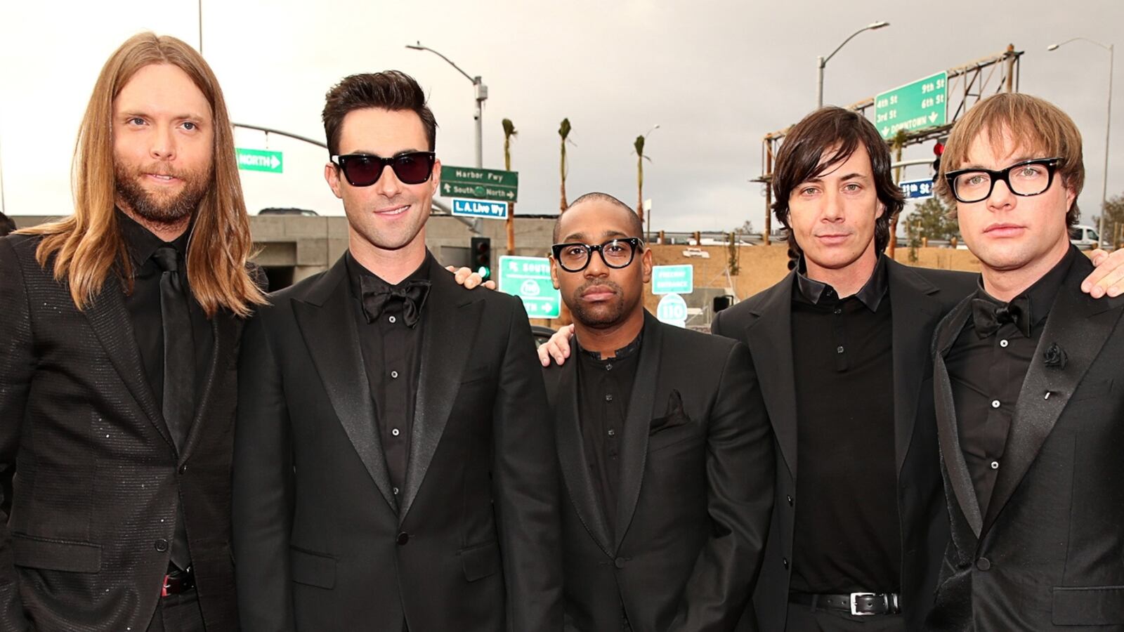 galleries/2013/02/10/grammy-awards-2013-justin-timberlake-carrie-underwood-more-photos/130210-maroon-5-grammy_scnhbg