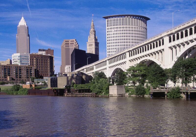 galleries/2011/02/06/best-love-cities/love-cities---cleveland_elbalr