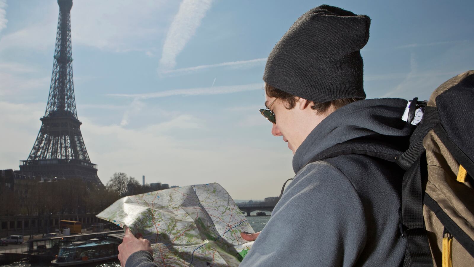 articles/2013/03/04/michael-clinton-how-to-become-a-globetrotter/130302-clinton-globetrotter-tease_jemkka