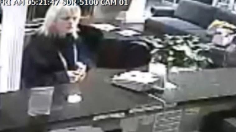 220508065445-vicky-white-surveillance-video-hotel-alabama-exlarge-169_fxmite