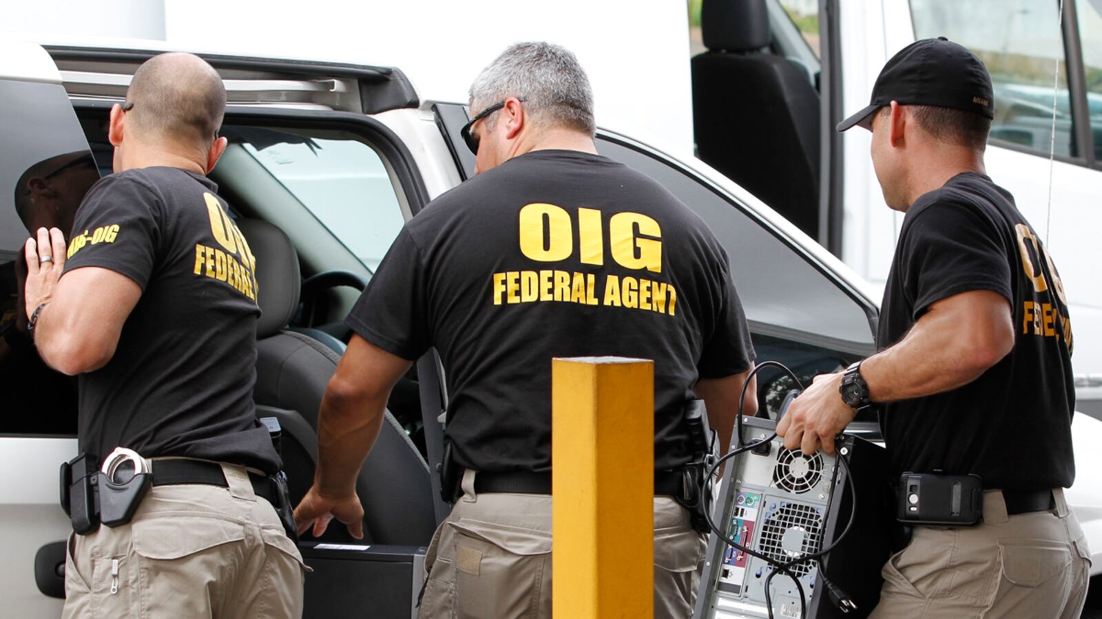 cheats/2012/05/02/107-charged-in-medicare-fraud/medicare-raid-cs_epsg4c