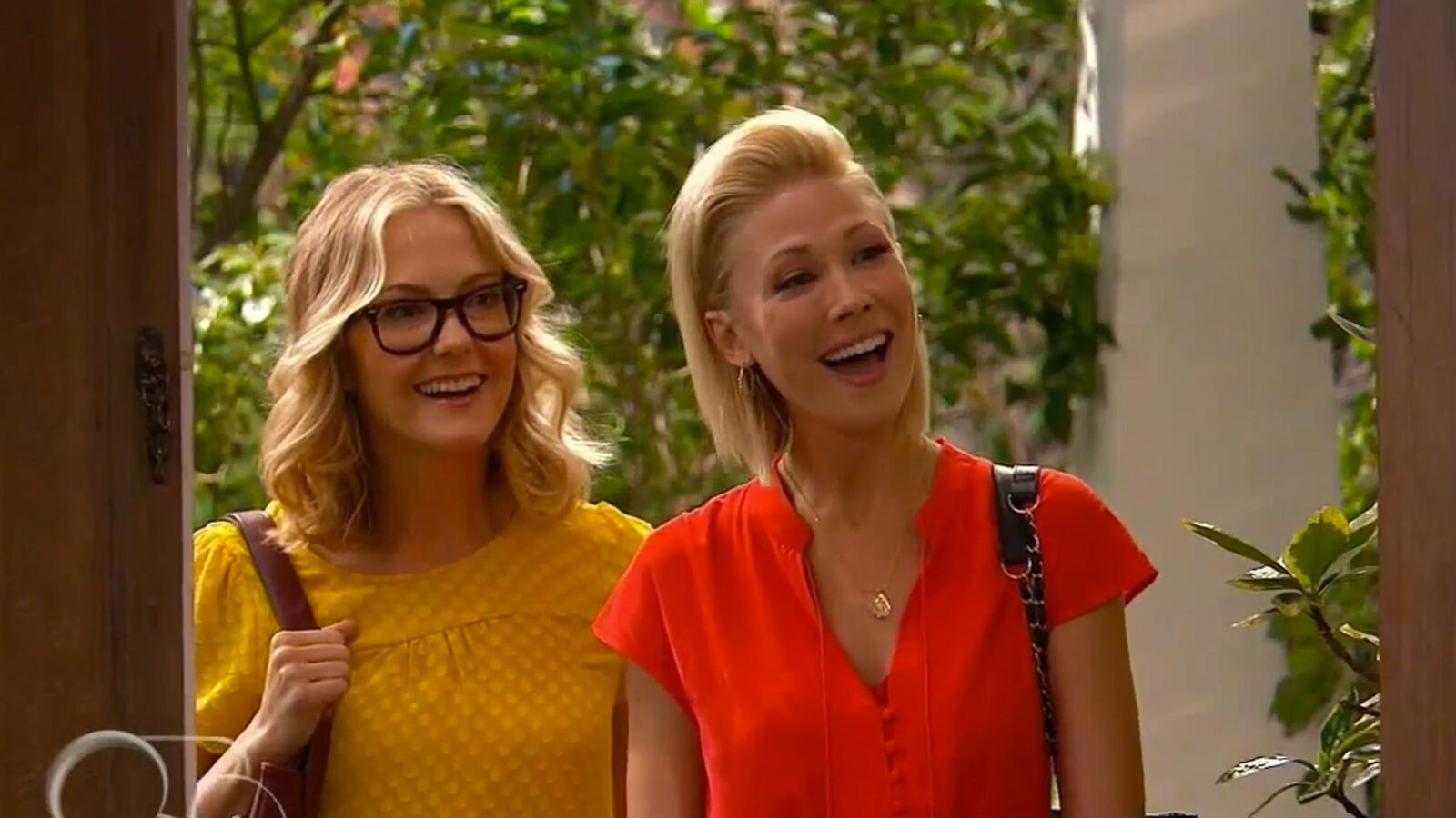 articles/2014/01/28/disney-channel-aired-its-first-gay-couple-it-was-fine/140128-good-luck-charlie-cheat_sxwv9v