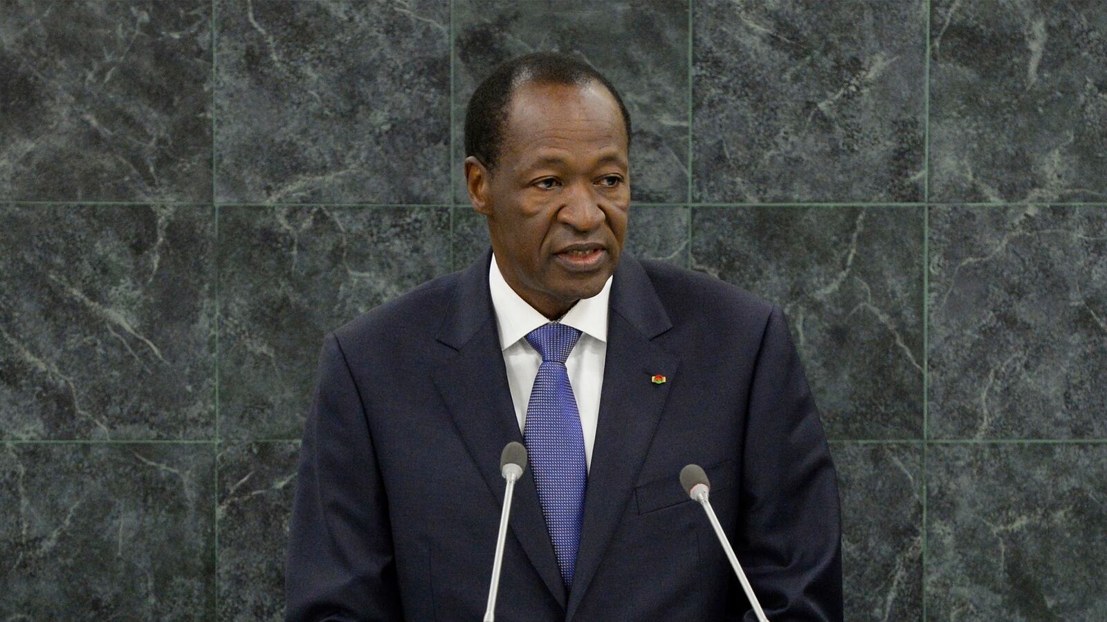 cheats/2014/10/31/burkina-faso-president-steps-down/141031-burkina-faso-president-cheat_hai7iv