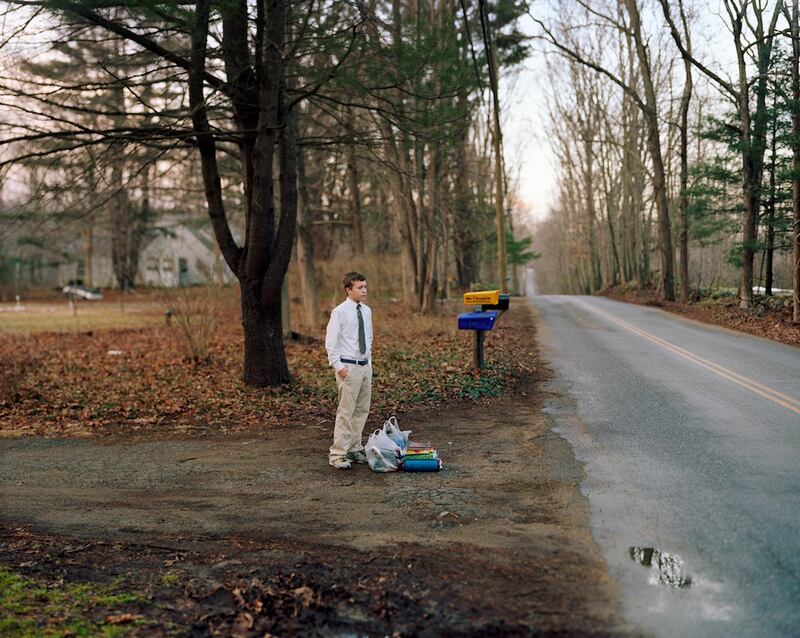 articles/2014/01/30/greg-ryan-at-icp-is-the-daily-pic-by-blake-gopnik/busstop-daily-pic_dgyxiz