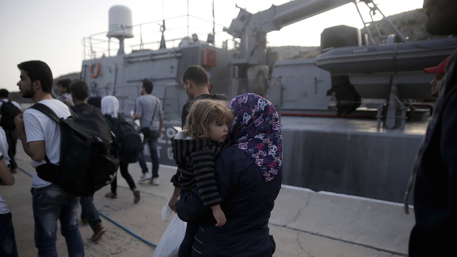 cheats/2015/09/10/obama-admit-10-000-syrian-refugees/150910-refugees-cheat_r7kb9c