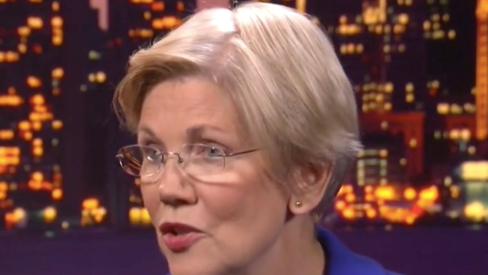 articles/2016/11/10/elizabeth-warren-faces-president-trump-with-rachel-maddow-no-compromise-on-bigotry/161110-wilstein-warren-maddow-tease_haaezt
